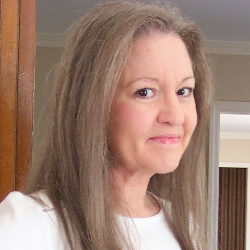 Denise Schneider Photo 32