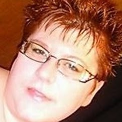 Laura Beard Photo 15