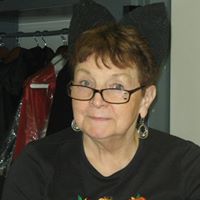Julia May Photo 20