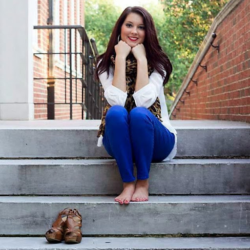 Allison Rhodes Photo 19