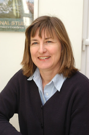 Carol Jones Photo 41
