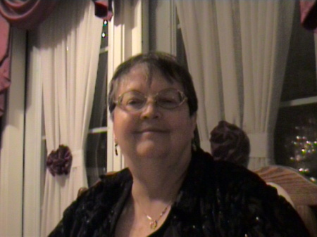 Carol Elliott Photo 34