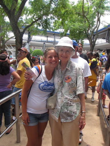 Carol Bower Photo 16