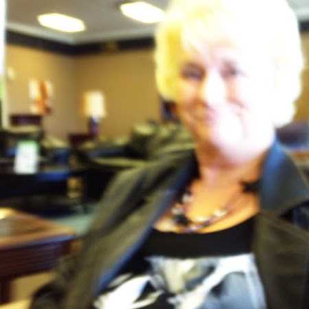Linda Camden Photo 23