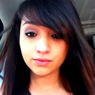 Vanessa Little Photo 7