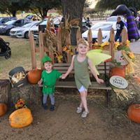 Heather Calhoun Photo 30