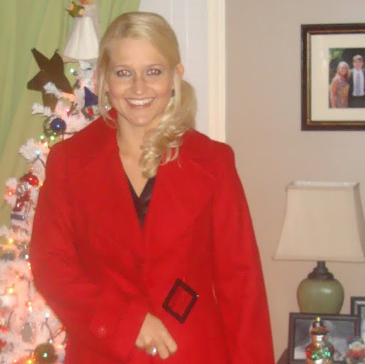 Caroline Shields Photo 30