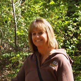 Sue Packer Photo 22