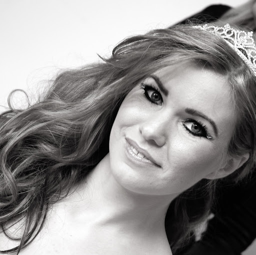 Cristina Goe Photo 2