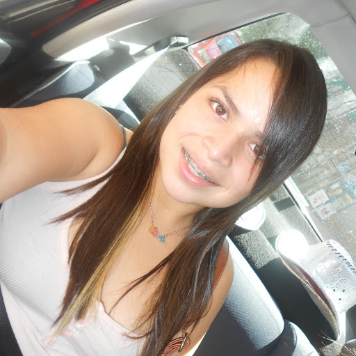Kelly Espinoza Photo 42