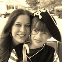 Allison Hodges Photo 14