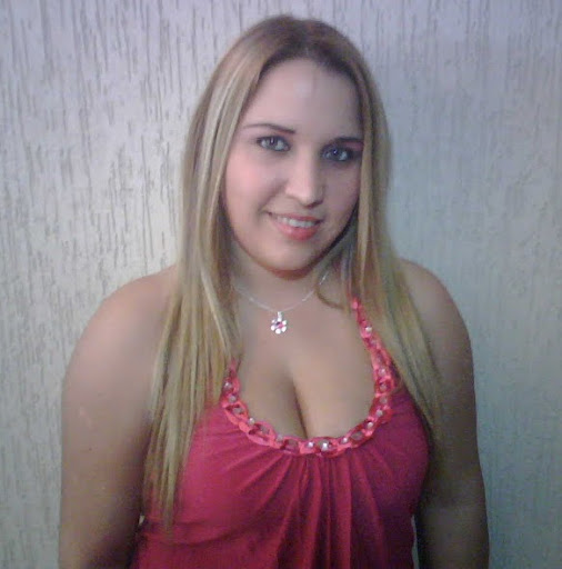 Veronica Angulo Photo 20