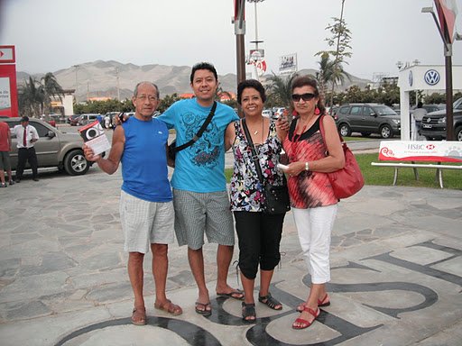 Luz Villanueva Photo 16