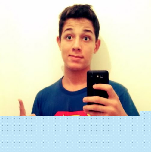 Lucas Muniz Photo 23