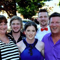 Shelley Parry Photo 7