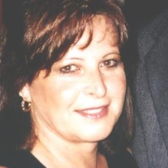 Debi Newton Photo 5
