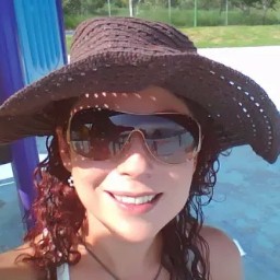 Cynthia Guzman Photo 28