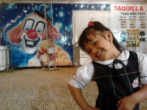 Erika Torres Photo 36