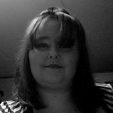 Tonya Hurst Photo 24