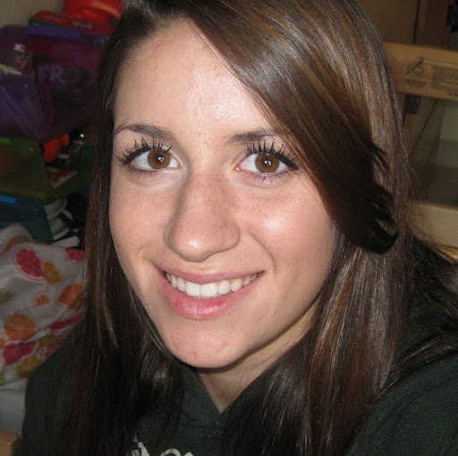 Veronica Hughes Photo 30