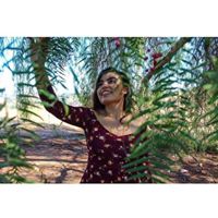 Jennifer Varela Photo 16
