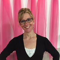 Julie Gagnon Photo 26