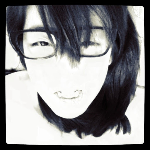 Karen Li Photo 39