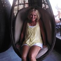 Becky Tuttle Photo 32