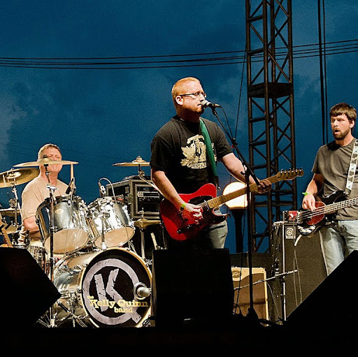 Kelly Quinn Photo 45