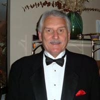 Dennis Larkin Photo 34
