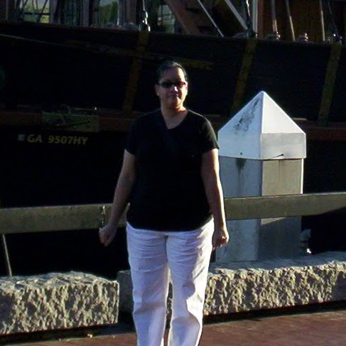 Angie Bush Photo 34