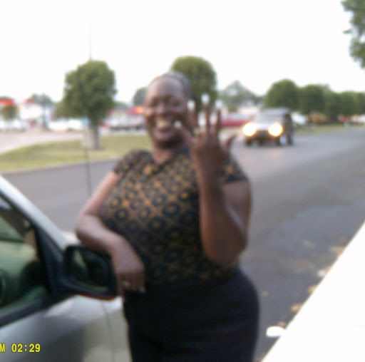 Alicia Sims Photo 30