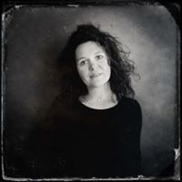 Claire Schneider Photo 23
