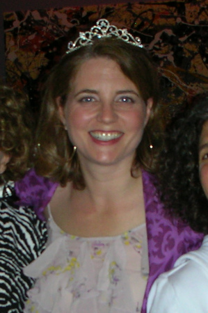 Renee Harvey Photo 30