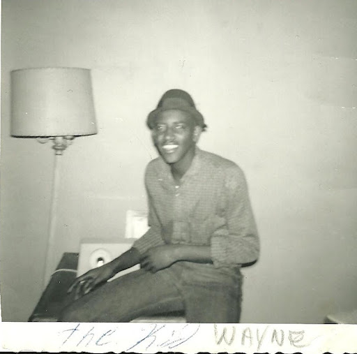 Wayne Tyler Photo 12