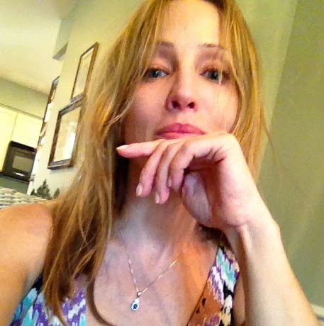 Robin Beatty Photo 27