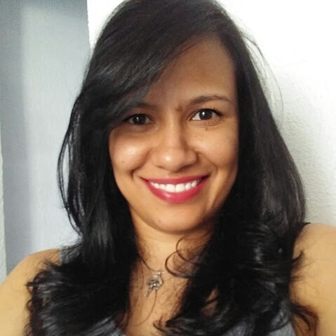 Monique Lima Photo 12