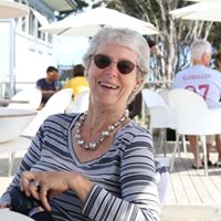 Janet Mayes Photo 16