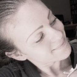 Julia Scott Photo 41