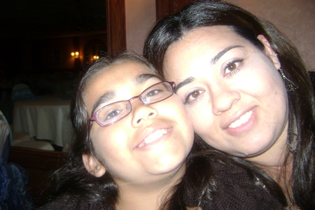 Terri Gutierrez Photo 16