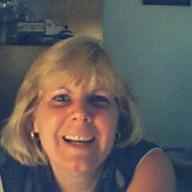 Karen Walls Photo 32