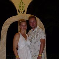 Lisa Weeden Photo 10