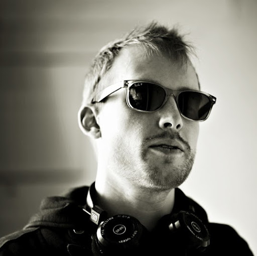Duncan Elliott Photo 11
