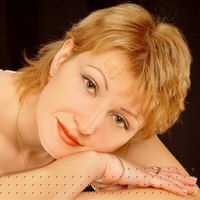 Regina Davidson Photo 15
