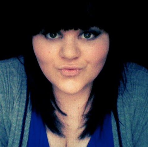 Laura Worley Photo 16