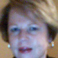 Julie Blanton Photo 15