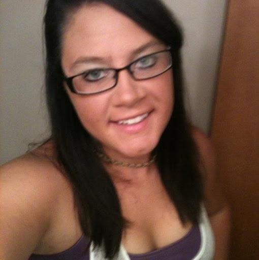 Samantha Dye Photo 38