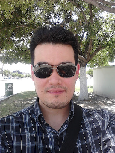 Marco Morales Photo 27