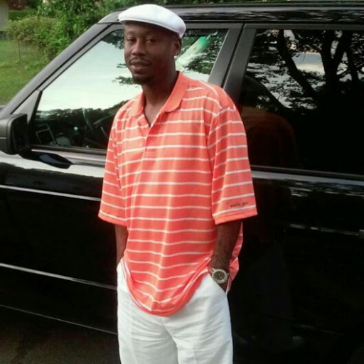 Damien Robinson Photo 32