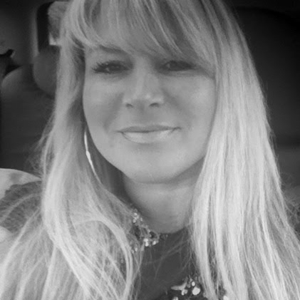 Wendy Ellis Photo 19